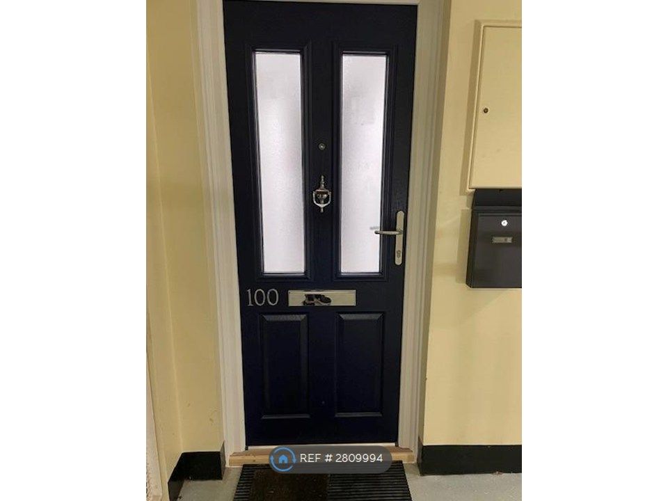 Property photo 2 of 23