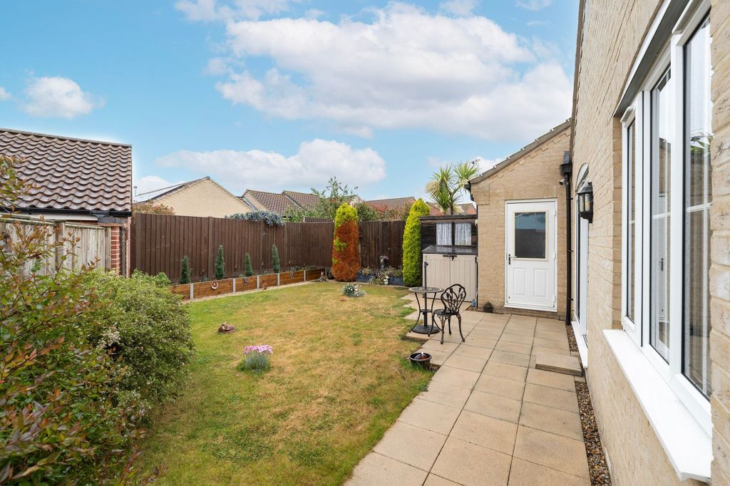 Property photo 2 of 19