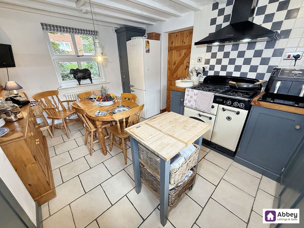 Property photo 2 of 23 Kitchen