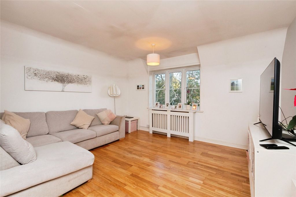 Property photo 2 of 10 Picture No. 14