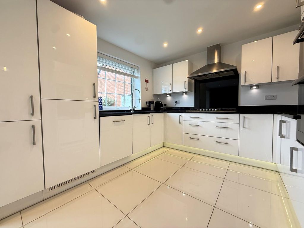 Property photo 3 of 19 4.Jpg