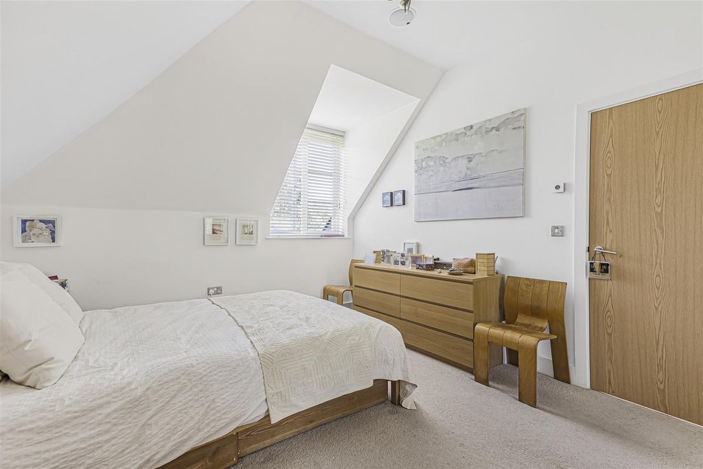 Additional image 11 of 3 bed semi-detached house for saleWillis Grove, Balls Park, Hertford SG13