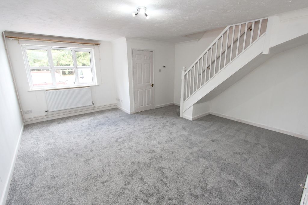 Property photo 2 of 16 Family Room