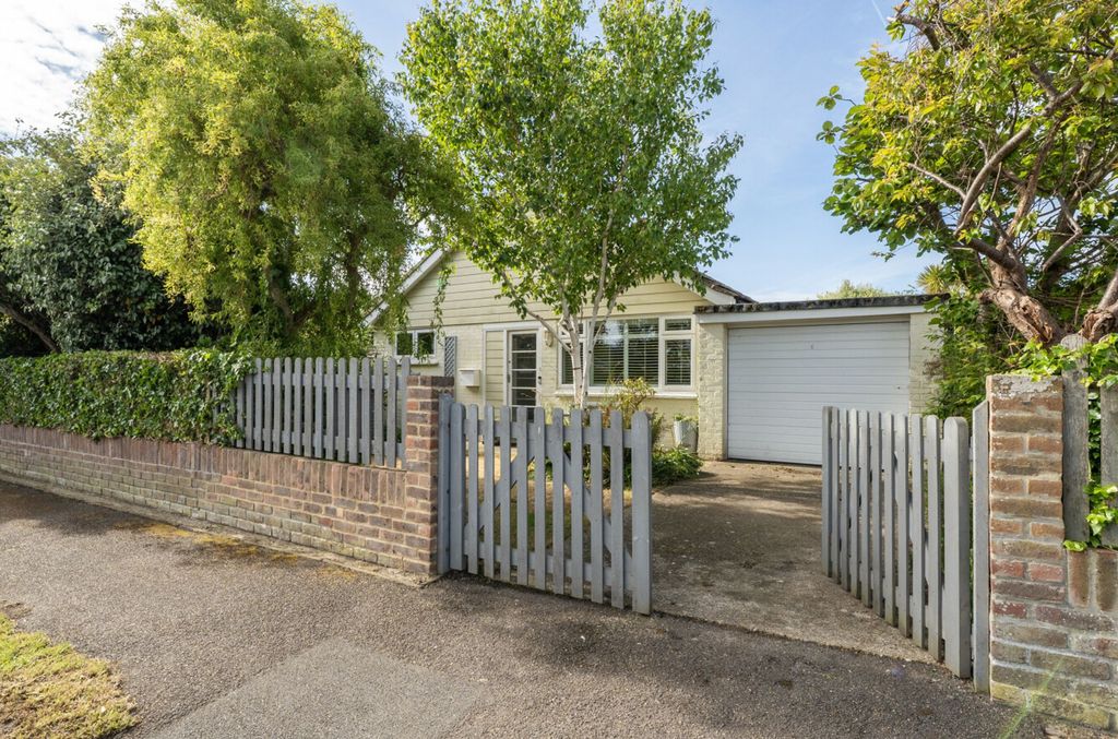 Property photo 1 of 23