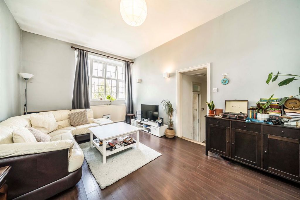 Property photo 2 of 5