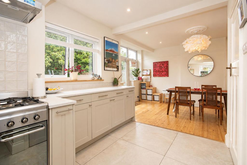 Property photo 2 of 22 Bc890B6c-2d70-411d-8098-F2E2B0B9d256.Png