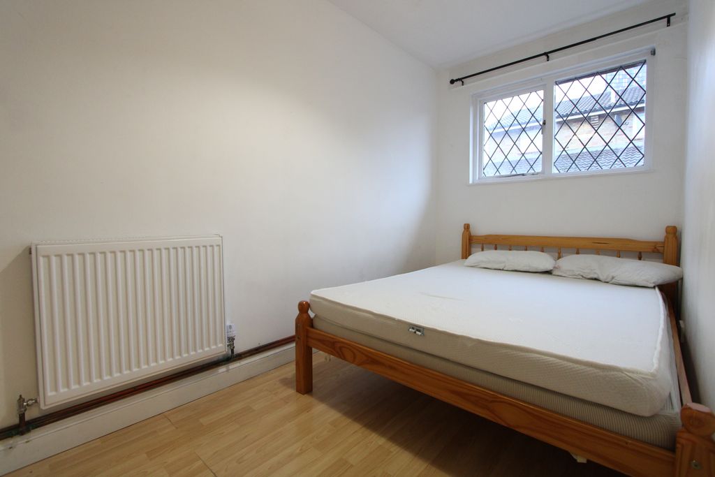 Property photo 2 of 4