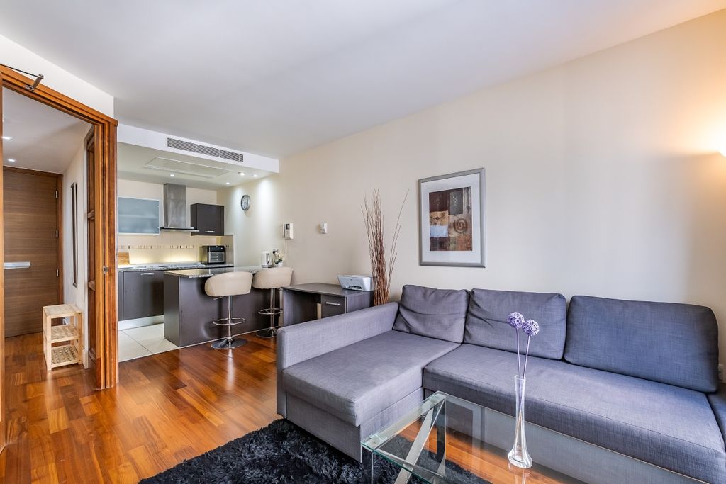 Property photo 1 of 10 Balmoral-Apartmen...