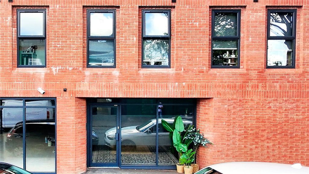 Property photo 1 of 4 Picture No. 05