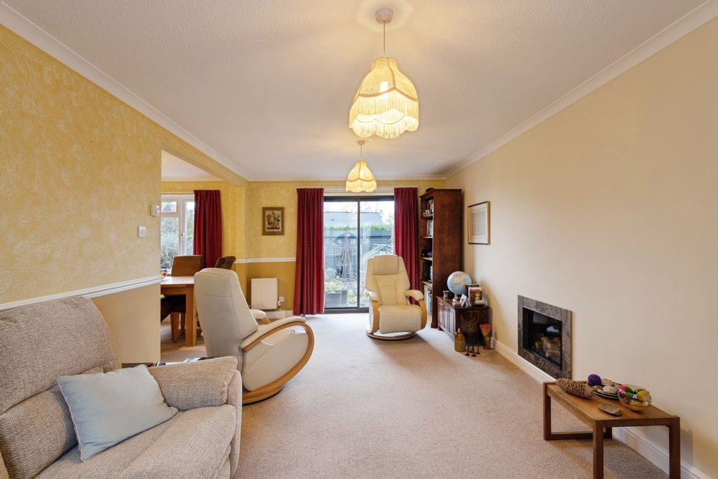 Property photo 3 of 20 Pbox-Img.Jpg