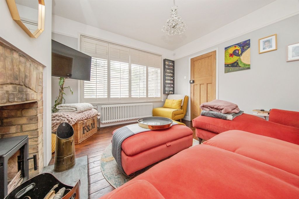 Property photo 3 of 26