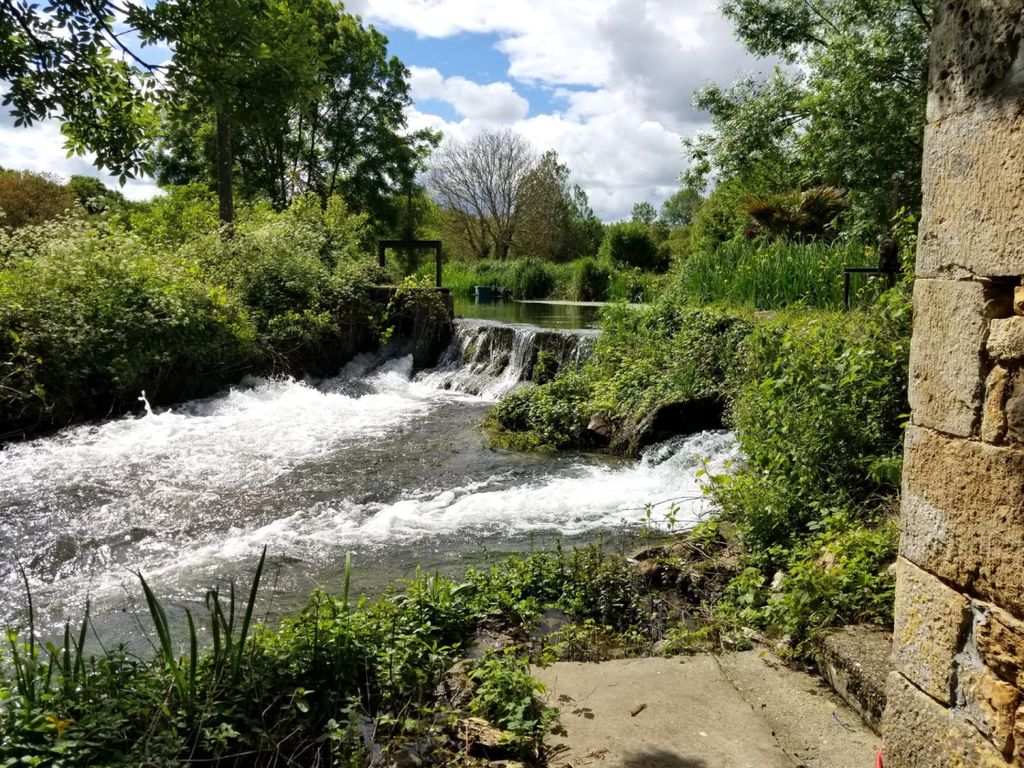 Property photo 2 of 23