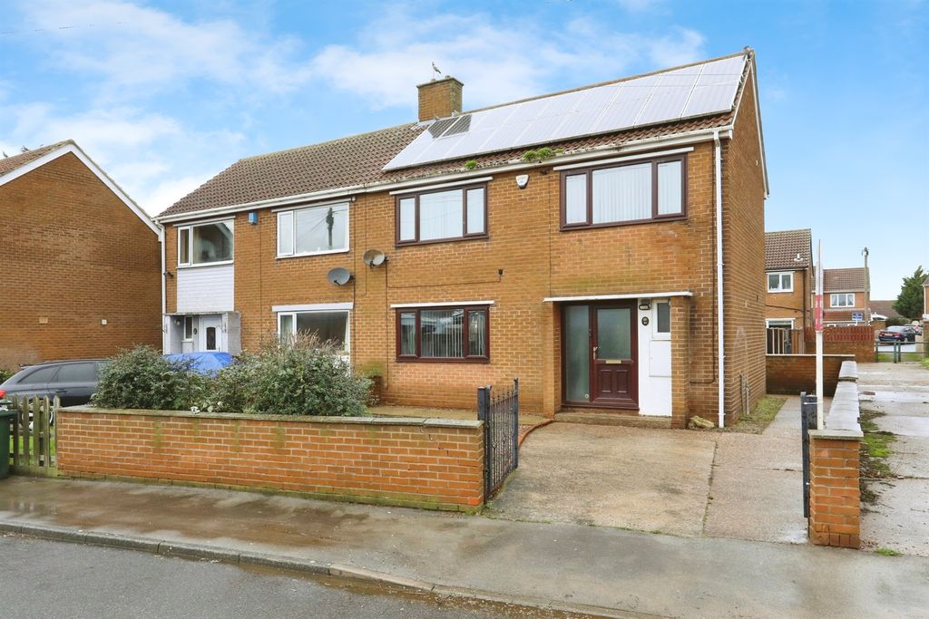 Property photo 1 of 18