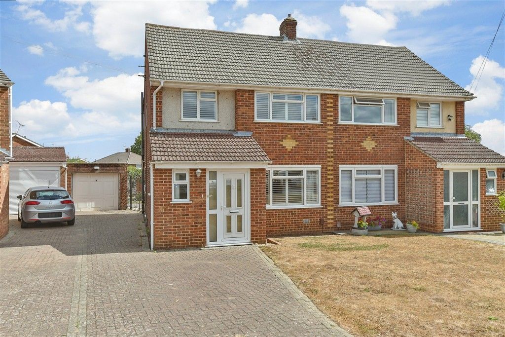 Property photo 1 of 12 External (Brochure)