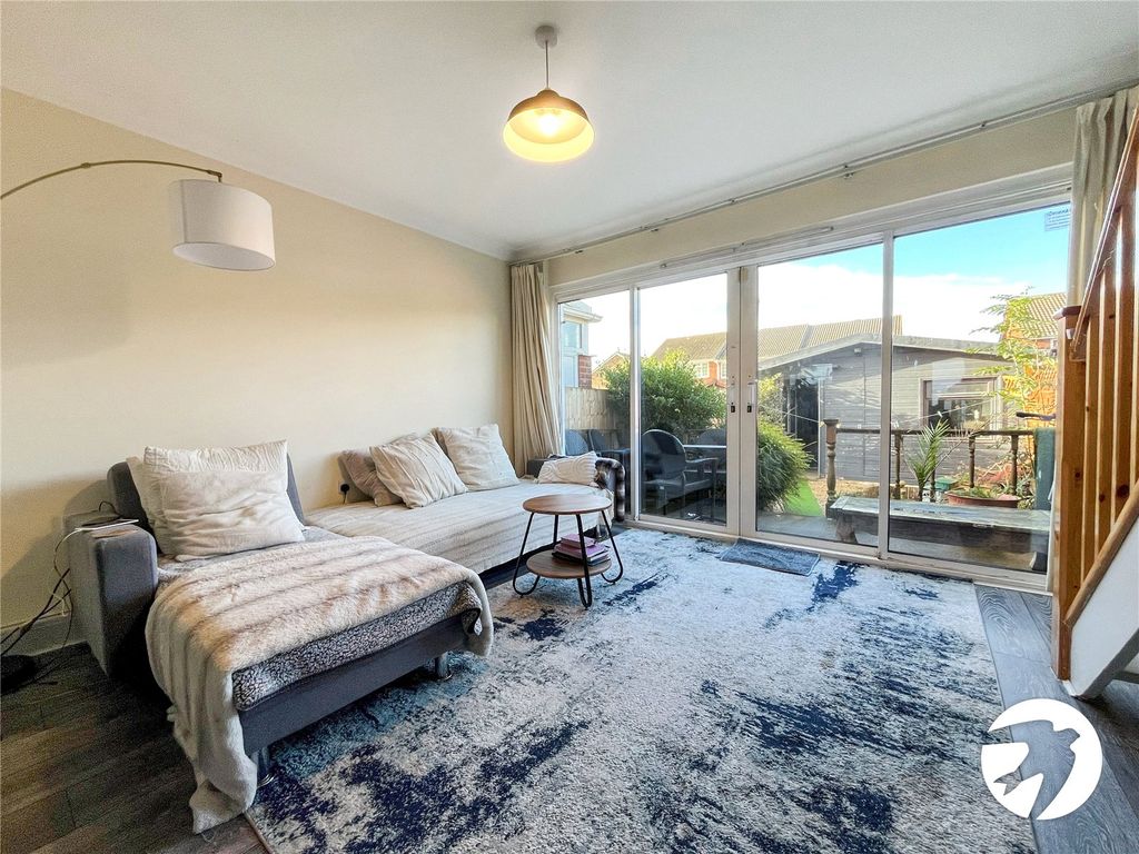 Property photo 2 of 10 Picture No. 11