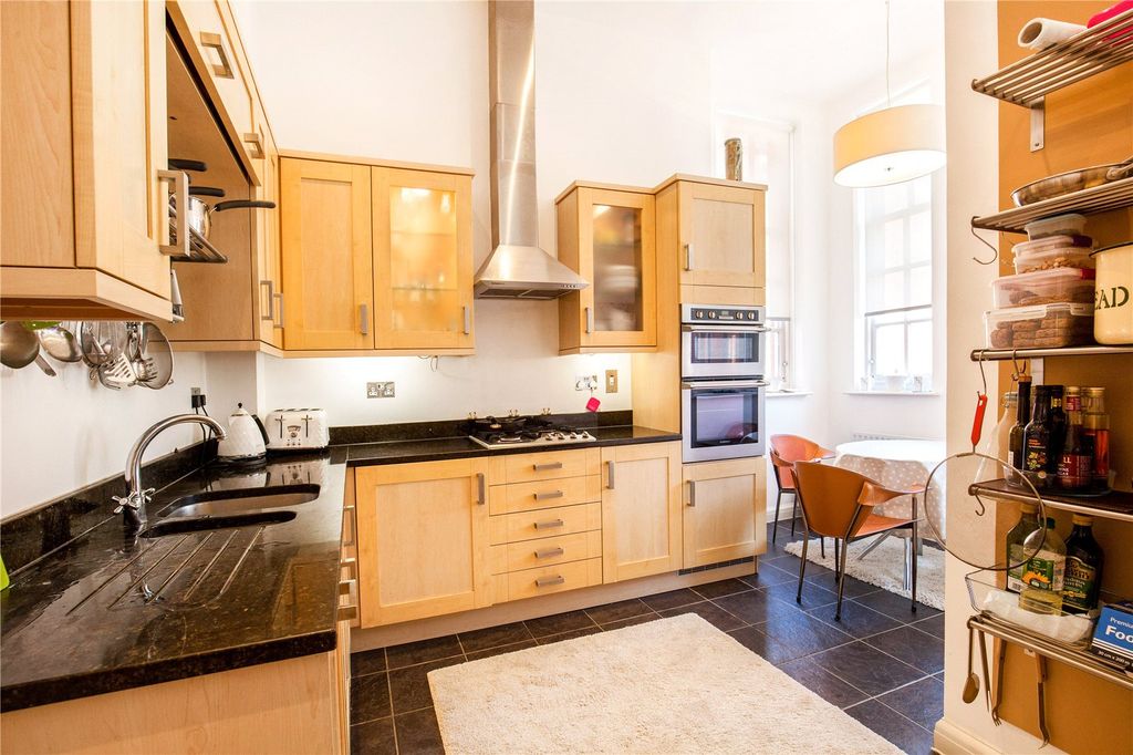 Property photo 3 of 12 Picture No. 07