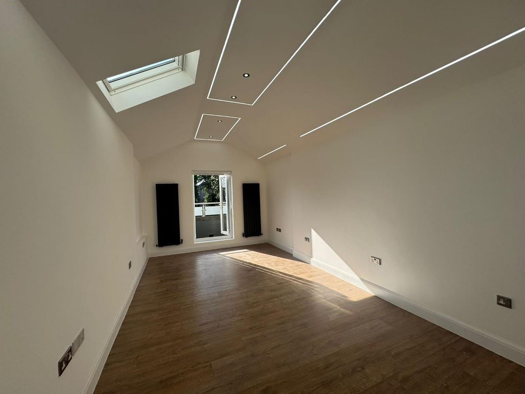 Property photo 2 of 5 2.Jpg