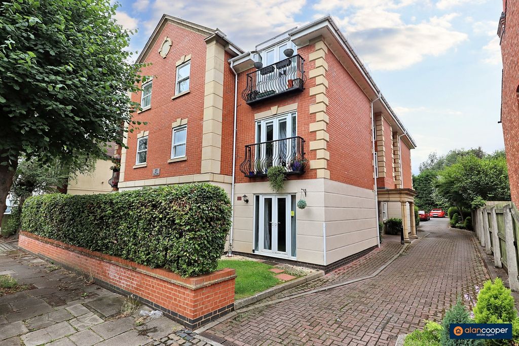Property photo 1 of 15 4362141