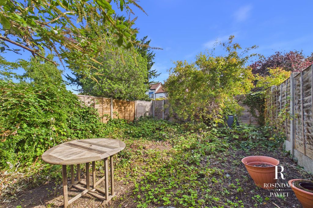 Property photo 2 of 13