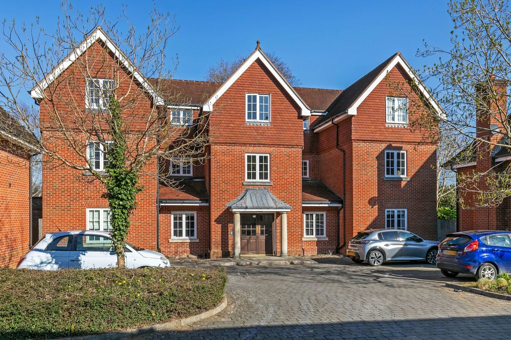 Property photo 1 of 7