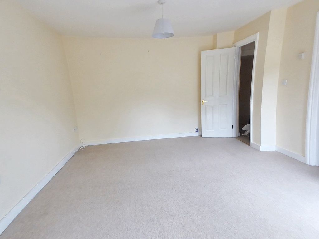 Property photo 3 of 7 Picture No. 20