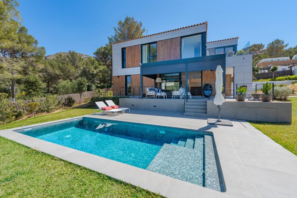 Property photo 1 of 20 Exterior And Pool