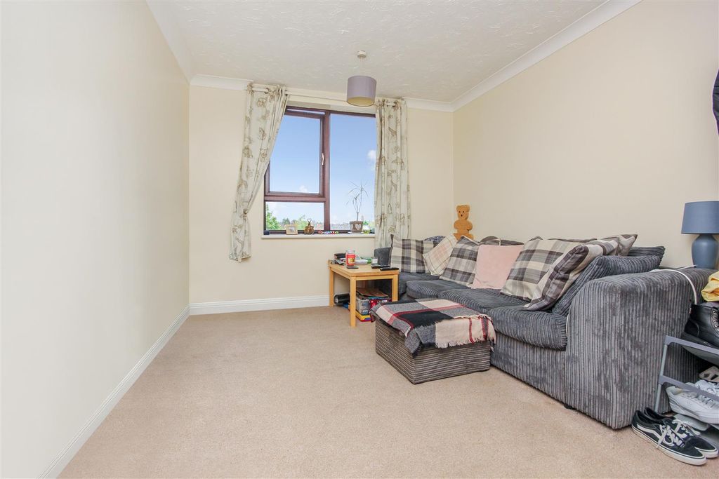 Property photo 2 of 6 Img_1626.Jpg