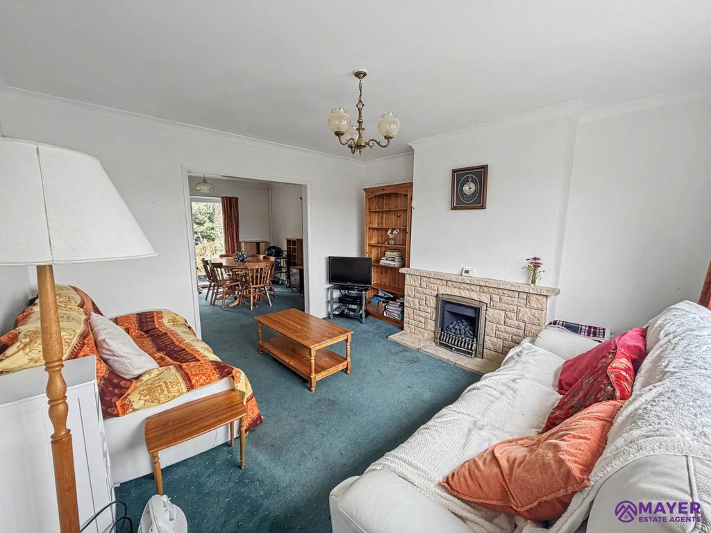 Property photo 3 of 16