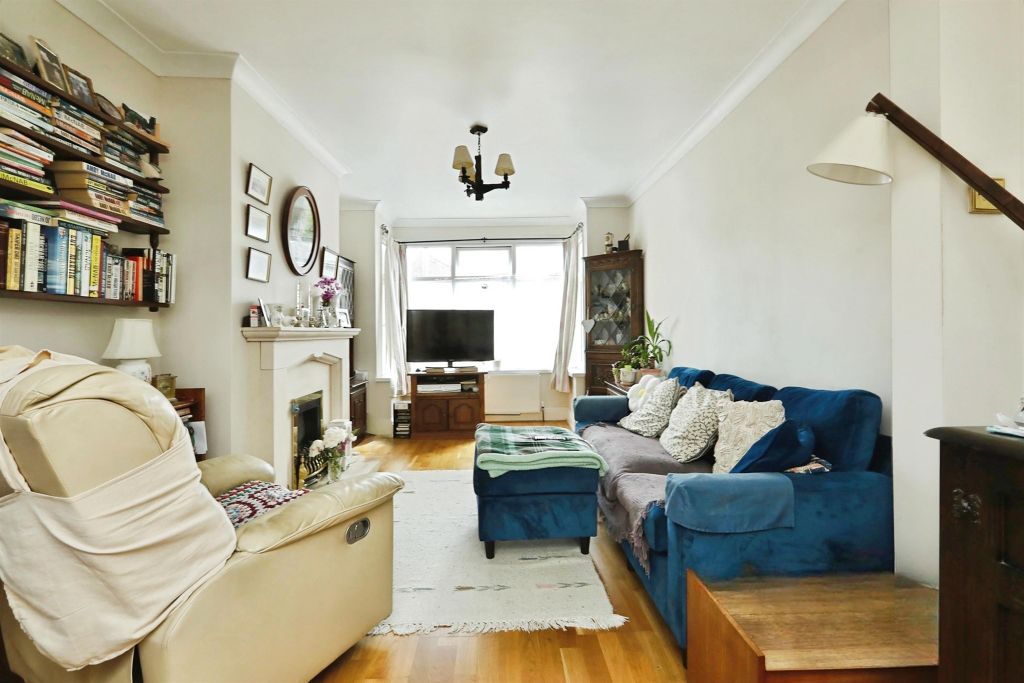 Property photo 2 of 14