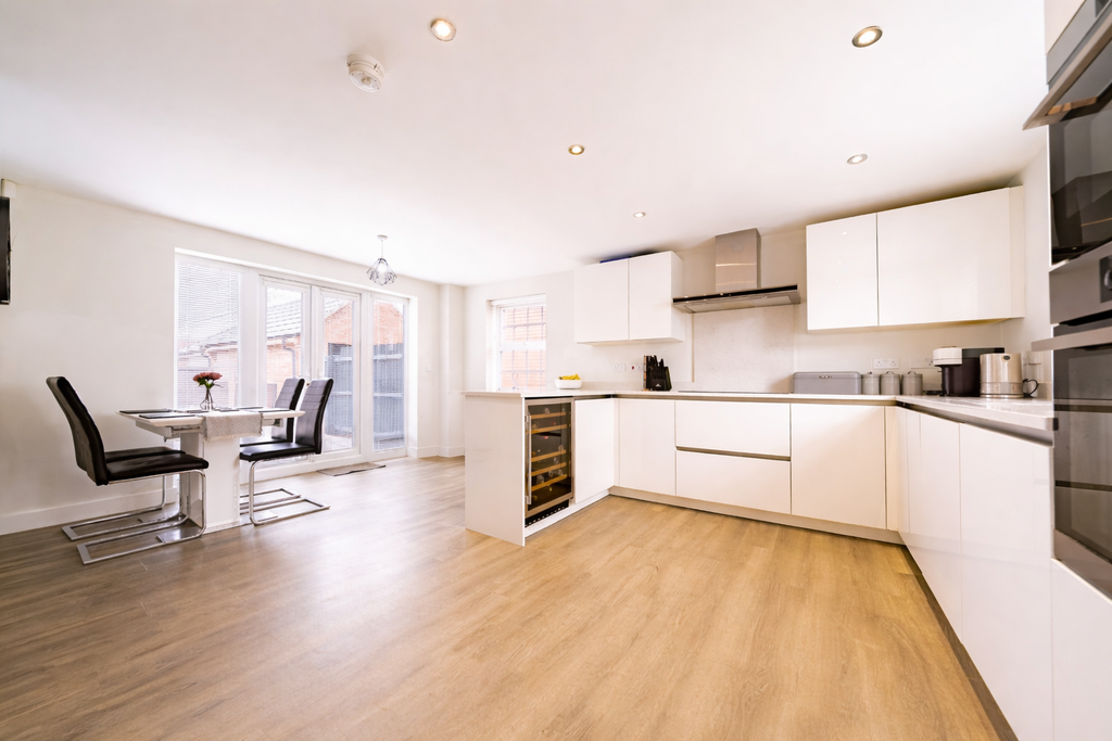 Property photo 2 of 32 Dsc08362