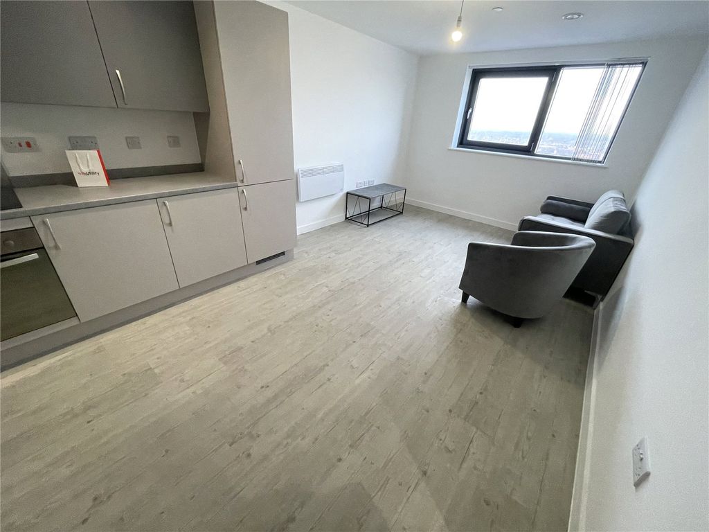Property photo 2 of 9 Kitchen/Lounge