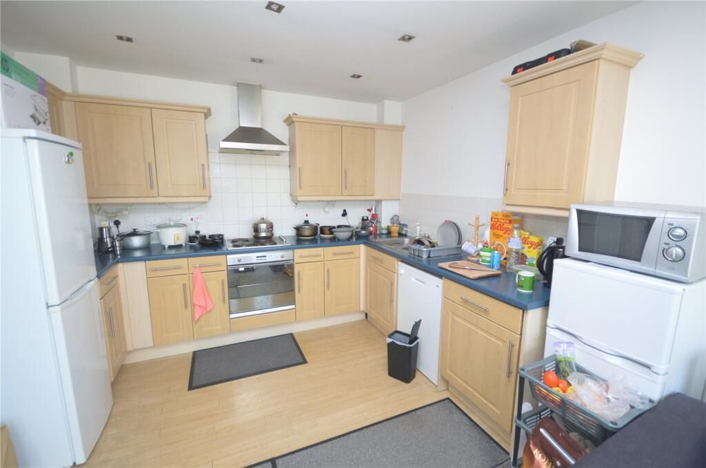 Property photo 3 of 6
