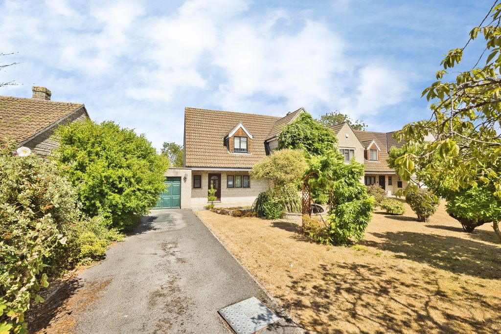 Property photo 1 of 19 Pbox-Img.Jpg