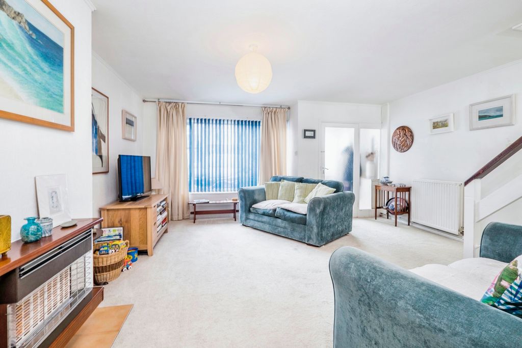 Property photo 2 of 17 Photography