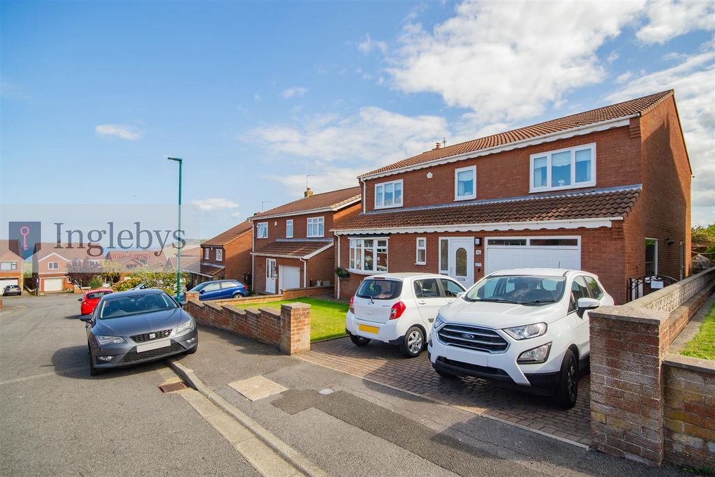 Property photo 1 of 47