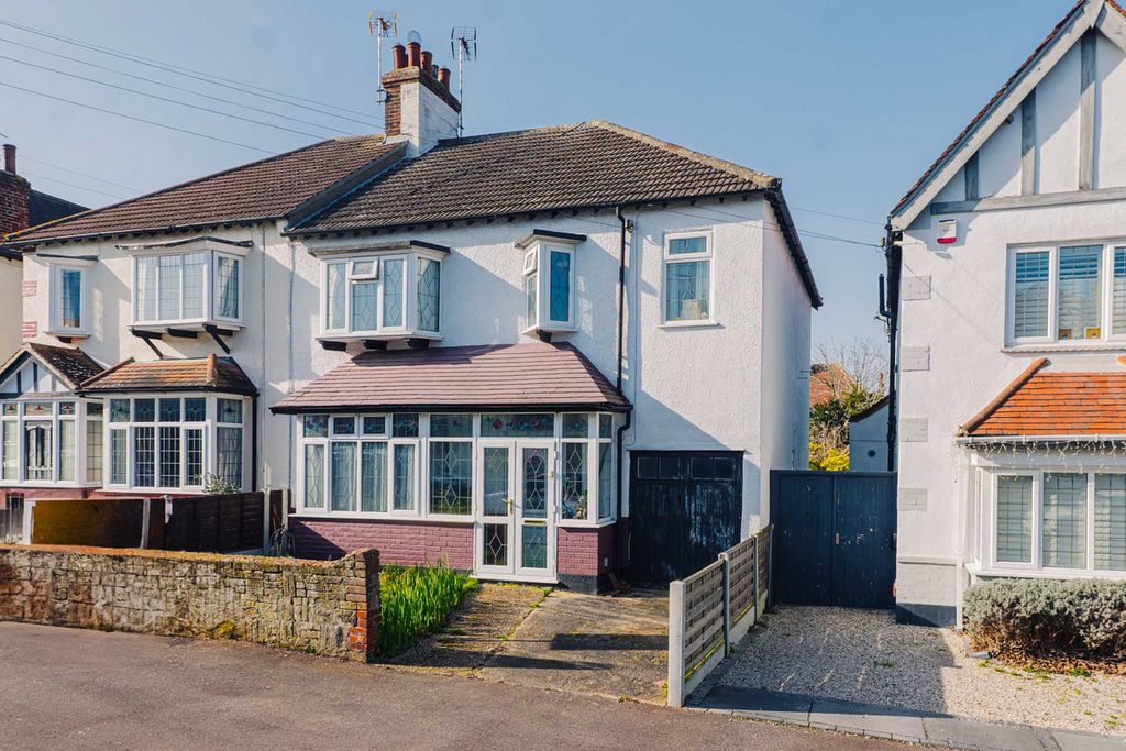 Property photo 1 of 16