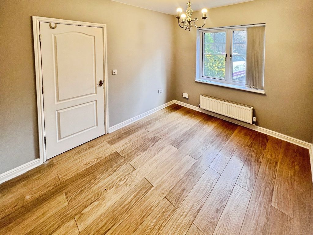 Property photo 3 of 22 Picture No. 83