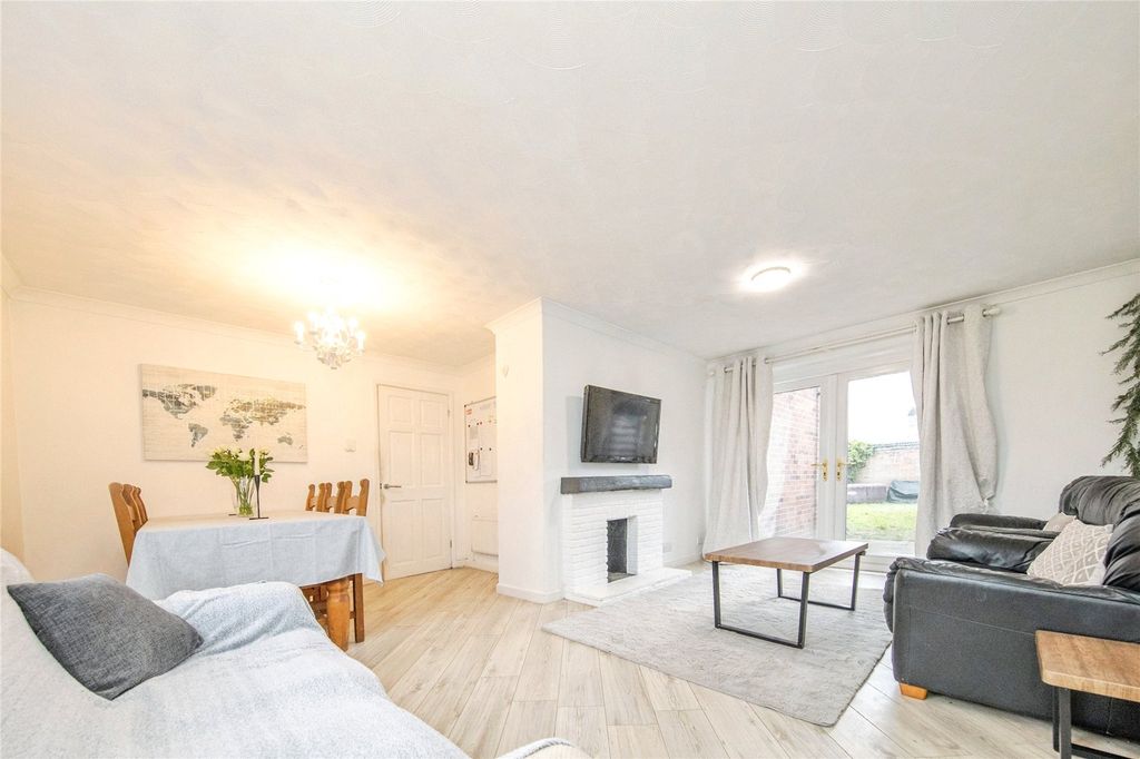 Property photo 3 of 20 Picture No. 06