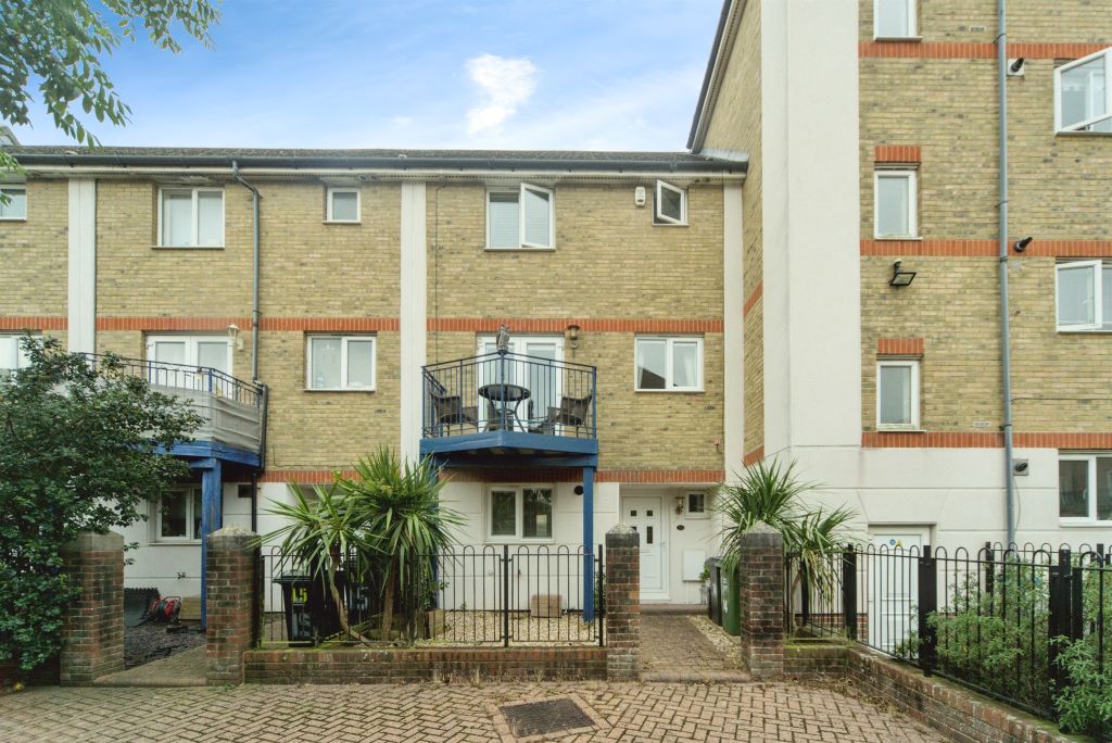 Property photo 3 of 19