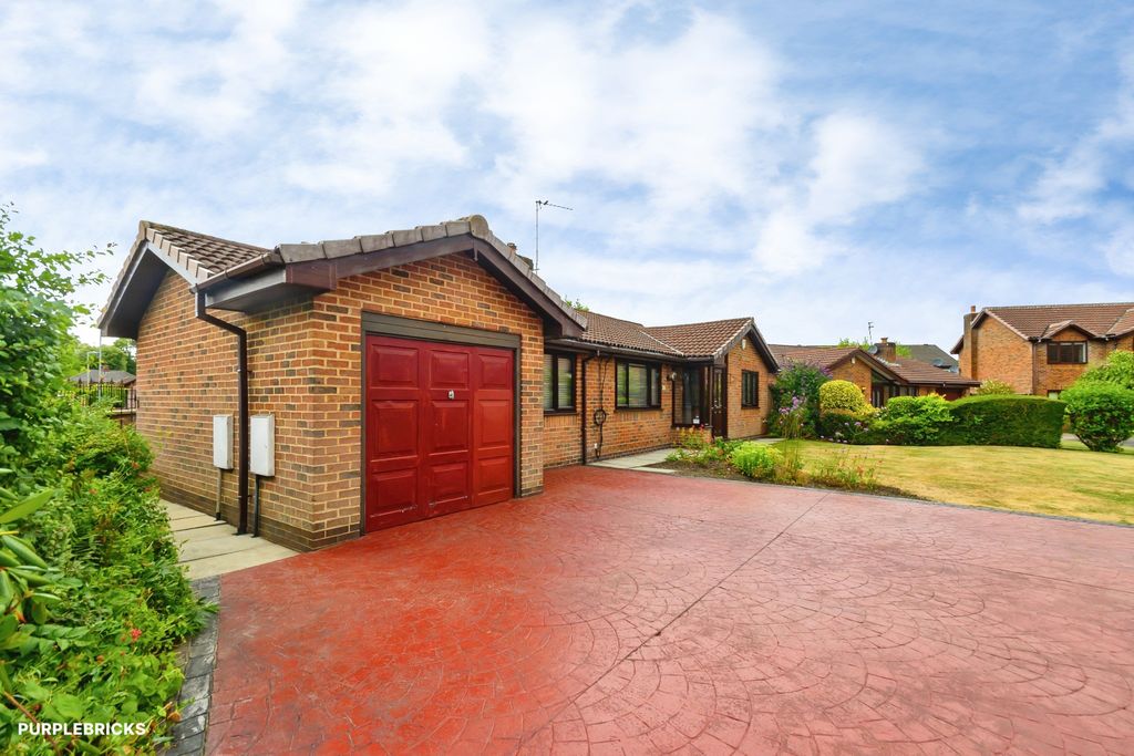 Property photo 3 of 38
