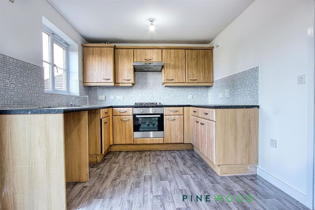 Property photo 3 of 21 Kitchen Diner