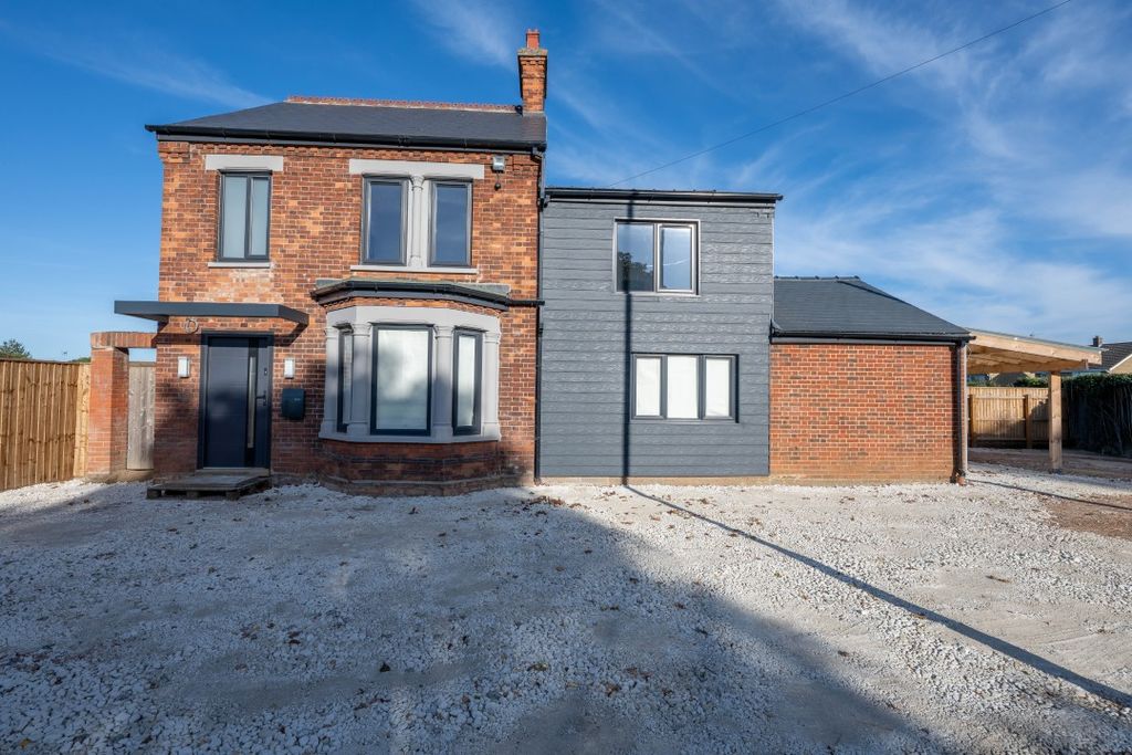 Property photo 1 of 26