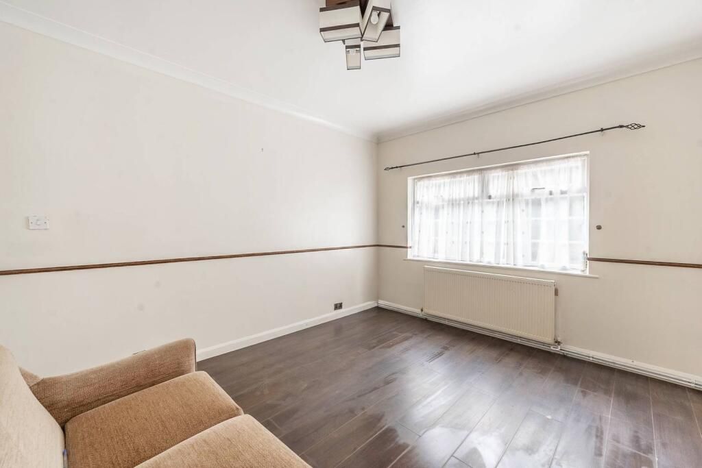 Property photo 1 of 2
