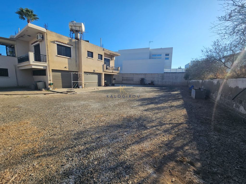 Property photo 1 of 8