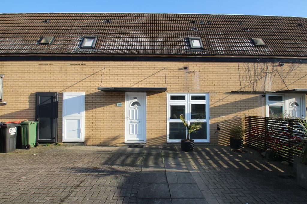 Property photo 1 of 10 Front