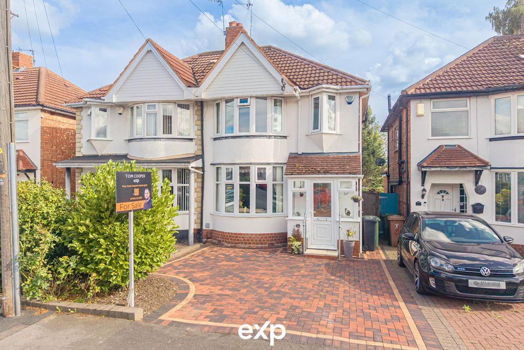 Property photo 1 of 18