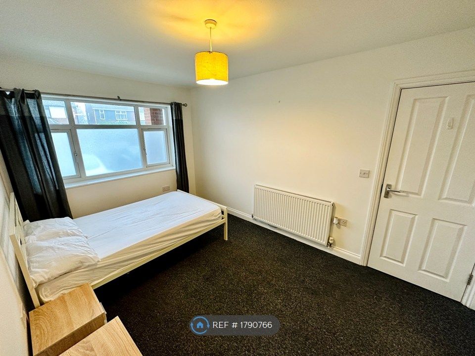 Property photo 3 of 9