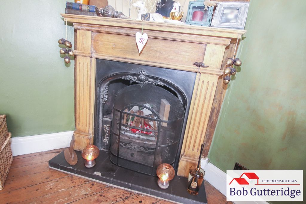 Property photo 3 of 39