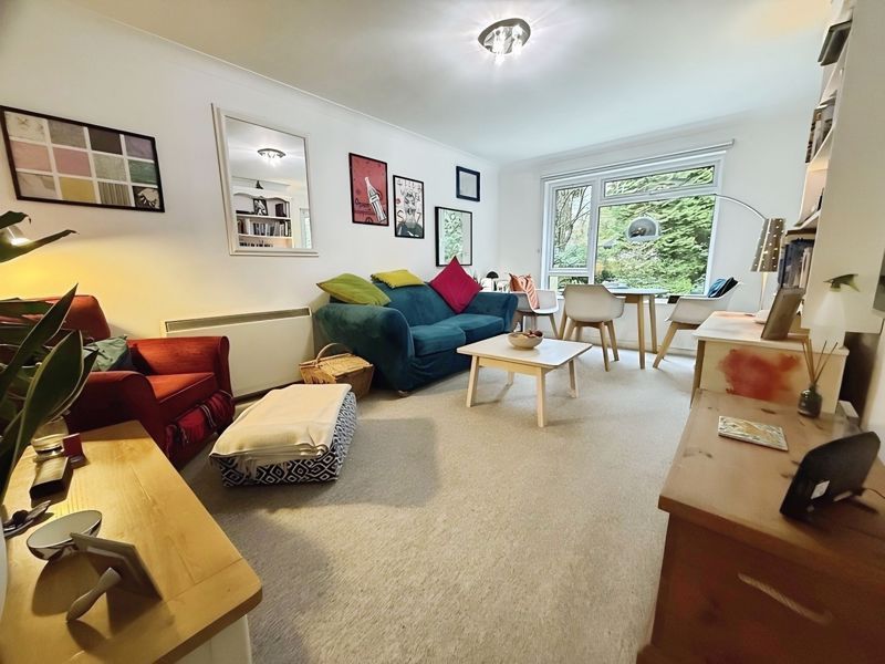 Property photo 3 of 8 Photo 14