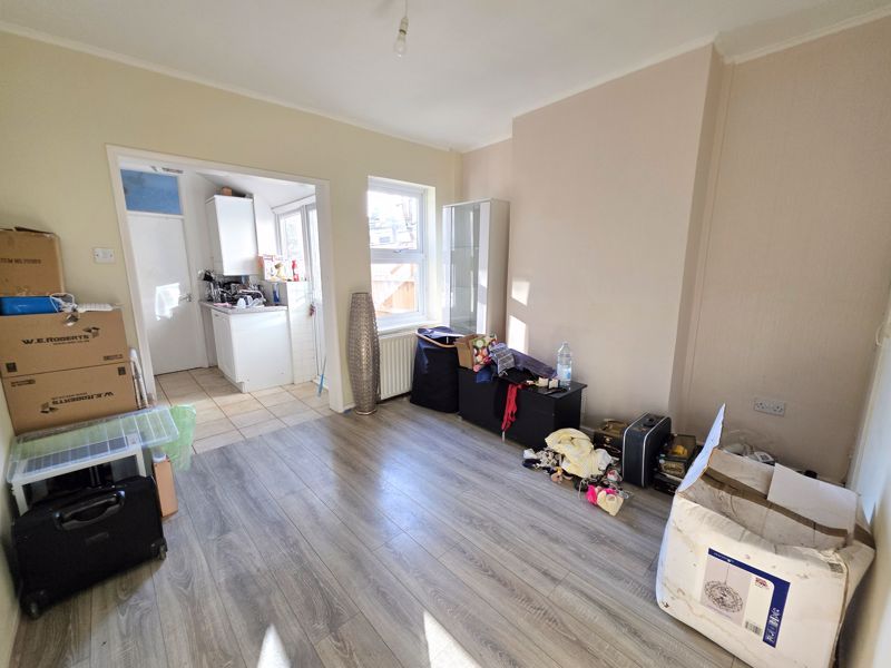 Property photo 2 of 8 Dining Room